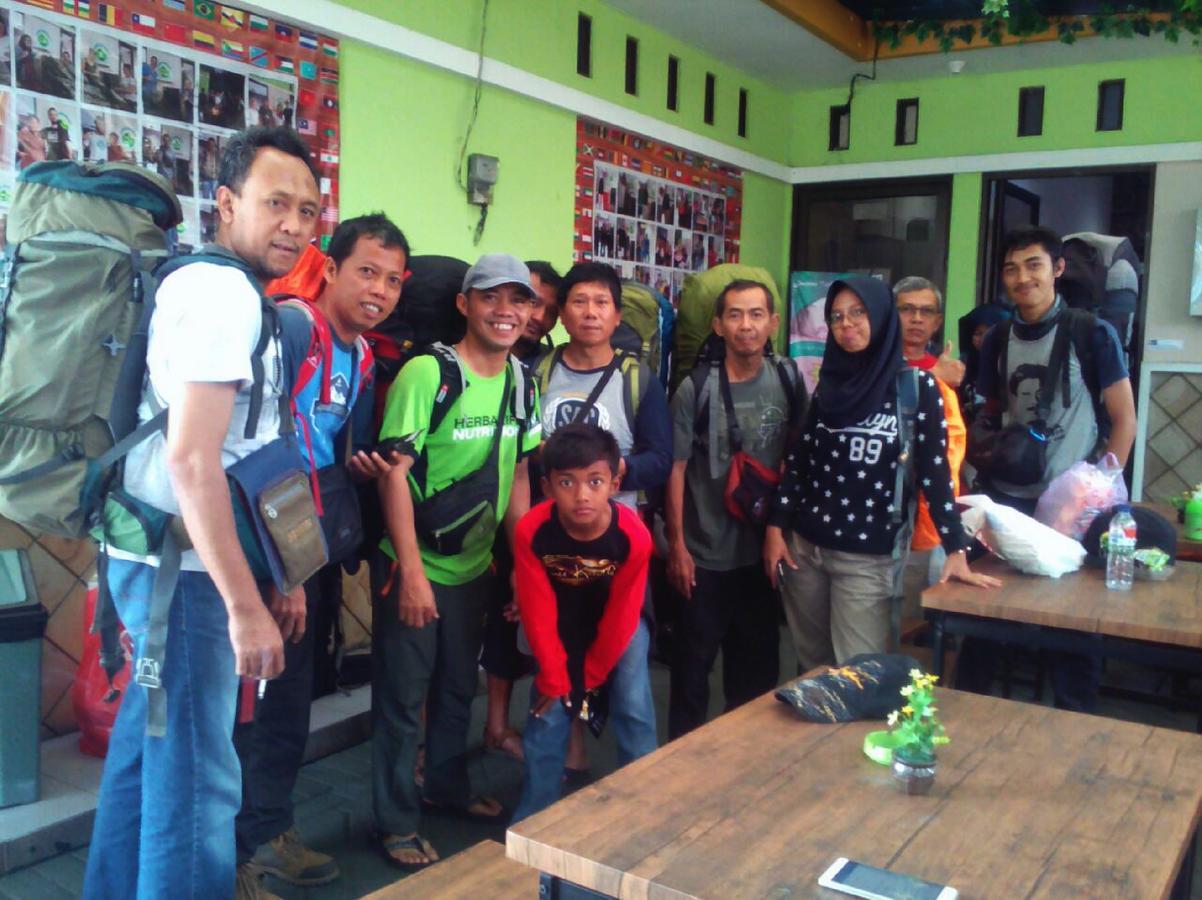 Pondok Backpacker Маланг Екстериор снимка